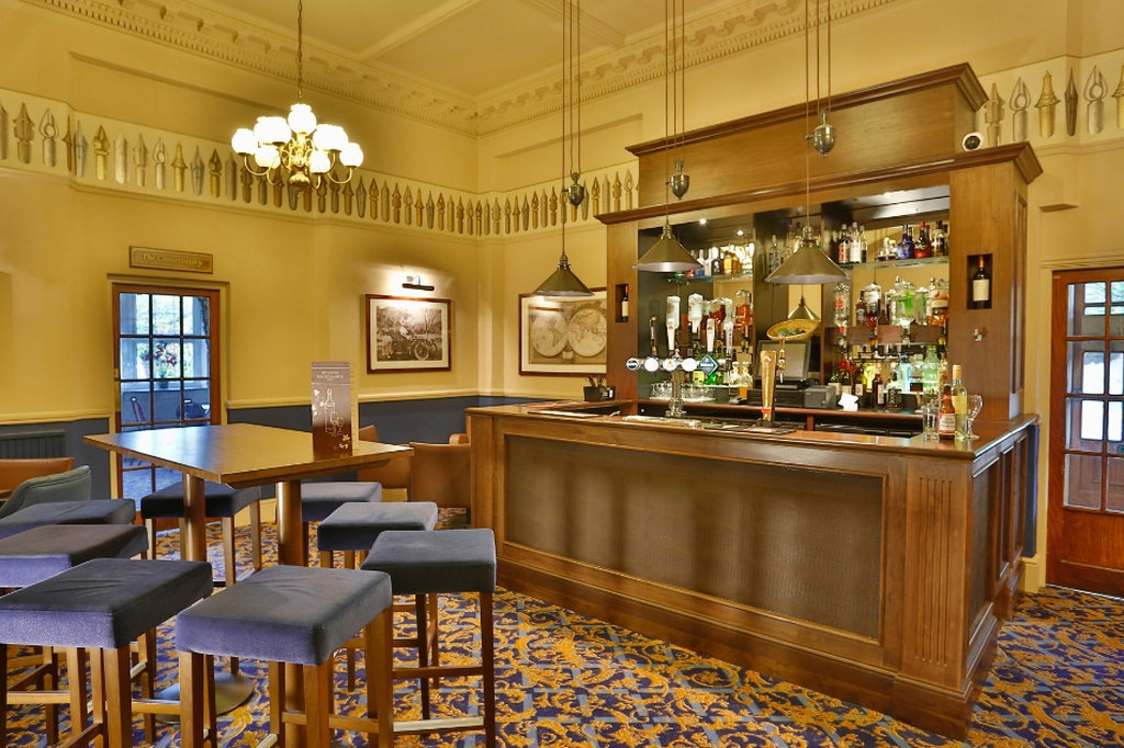 Reigate Manor 33/45