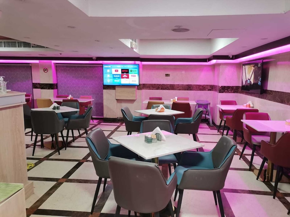 restaurant-cafeteria