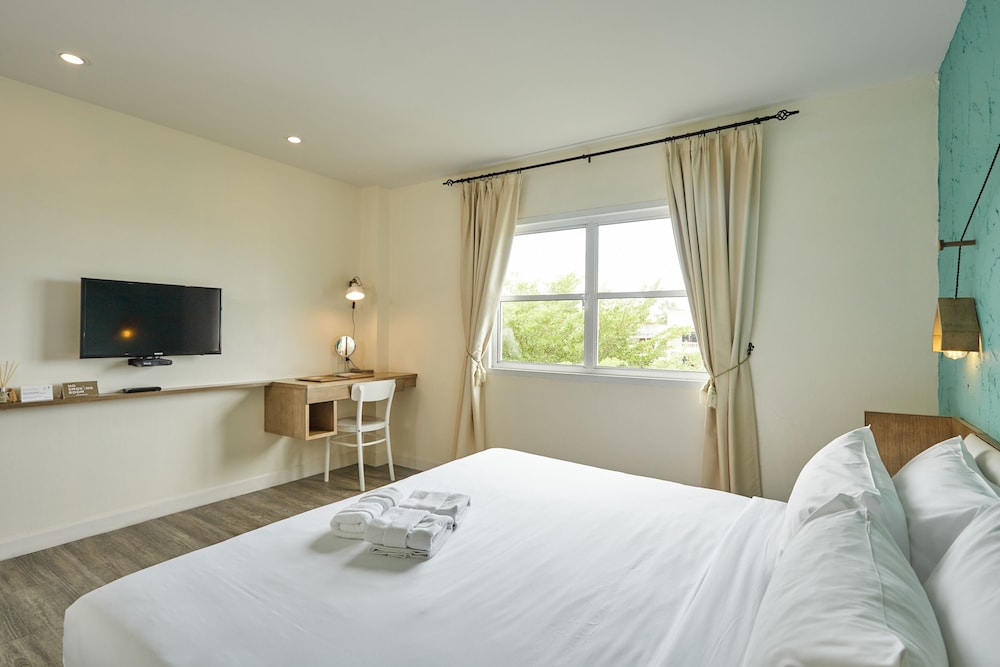 Talay Hotel & Villa 17/50