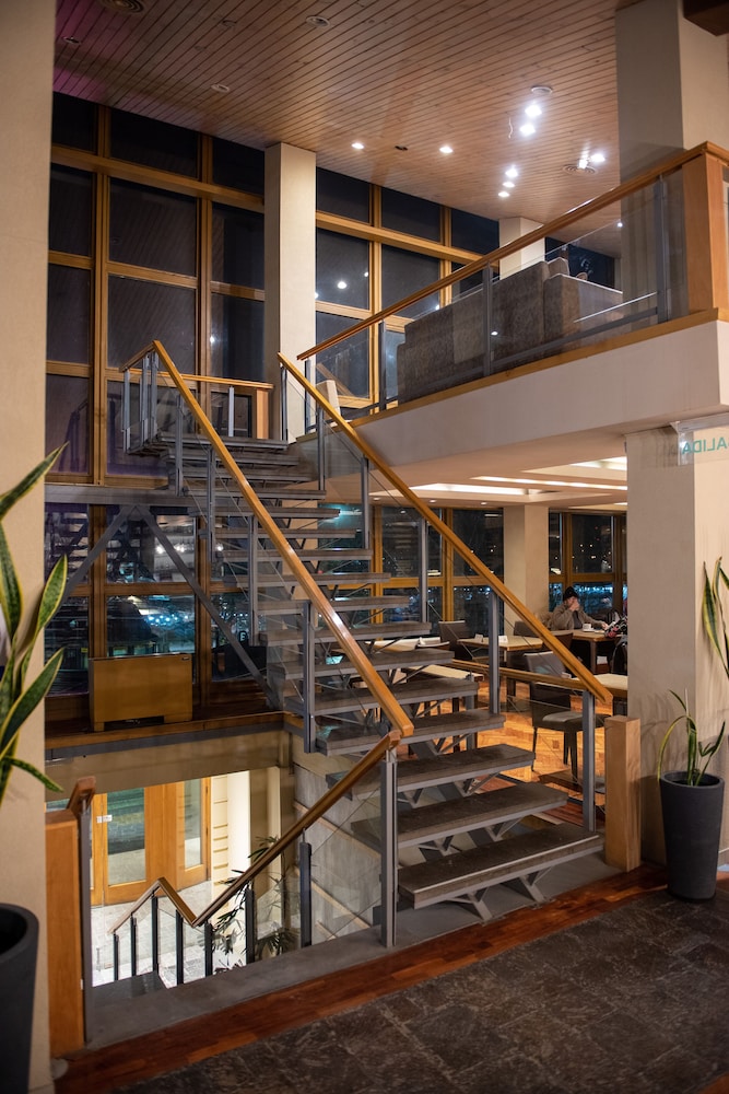 Albatros Hotel 56/59