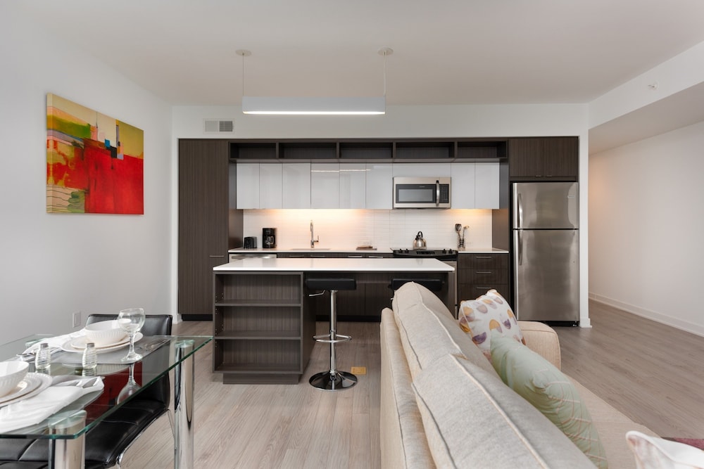 Global Luxury Suites at Reston Town Center 22/75