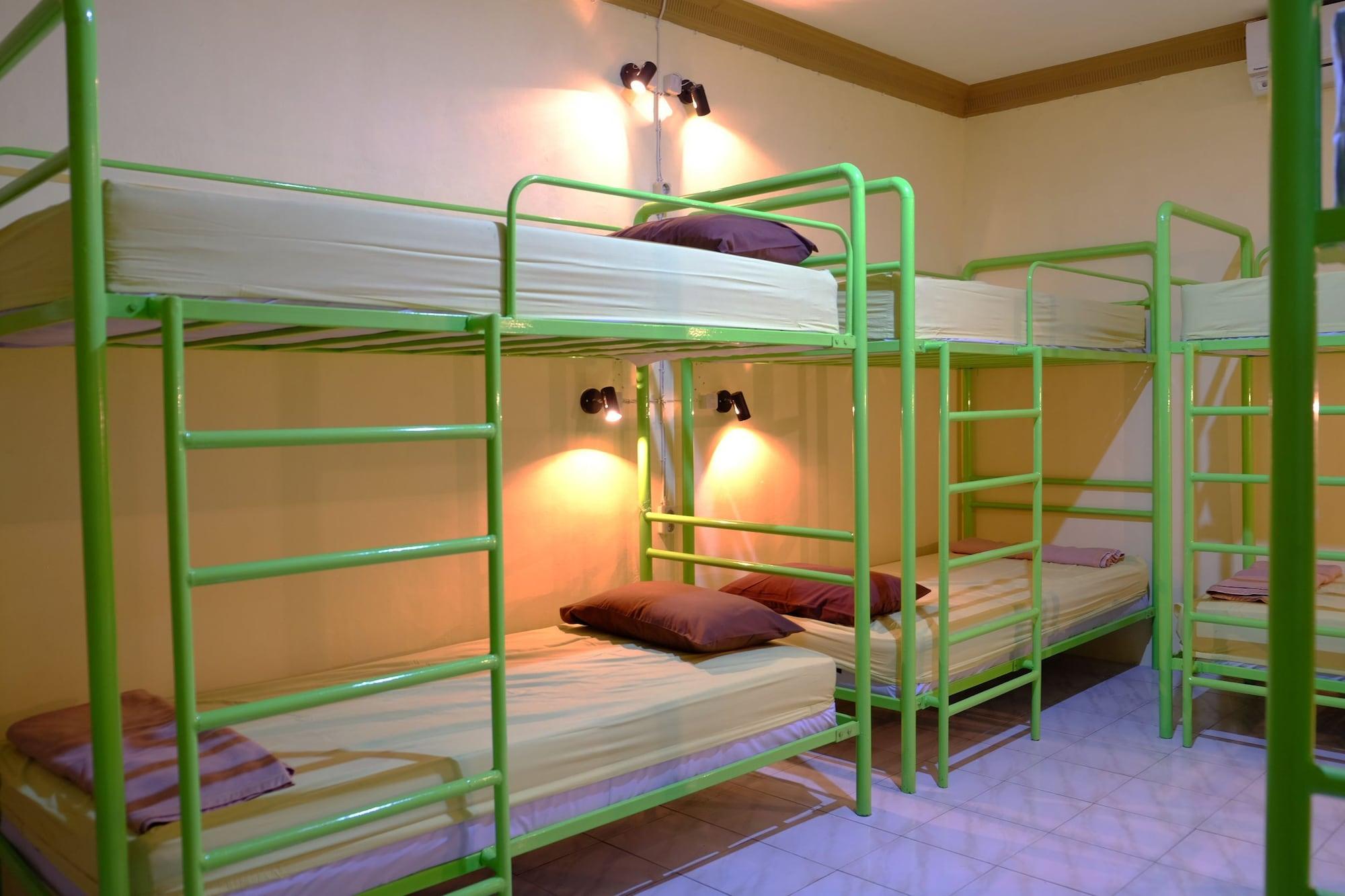 Bunk Bed And Breakfast 4/17