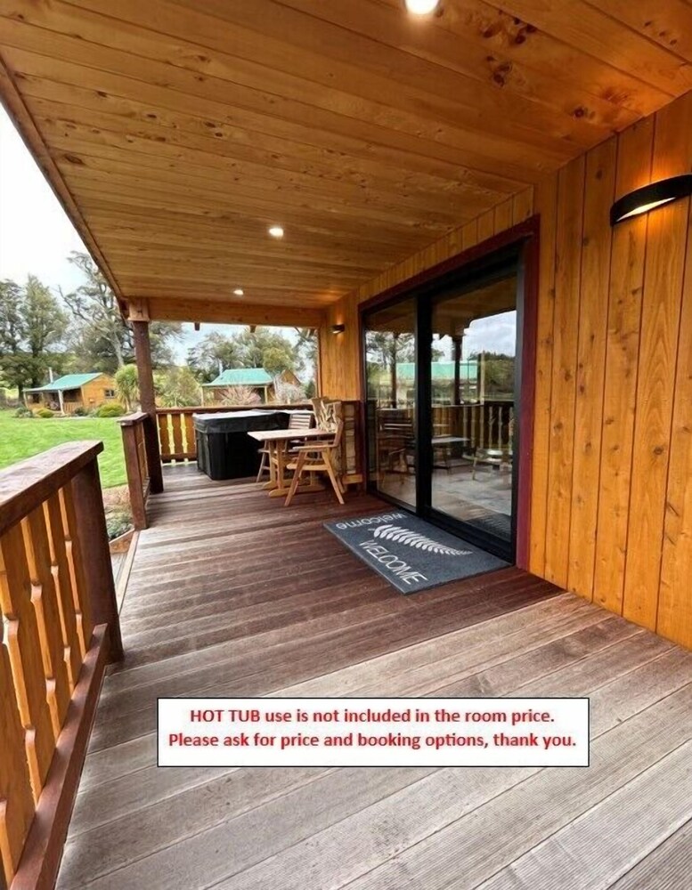 The River Lodge 57/65
