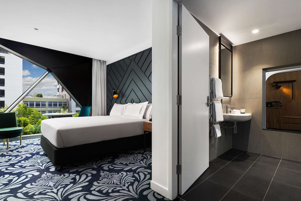 West Hotel Sydney Curio Collection By Hilton 17/80