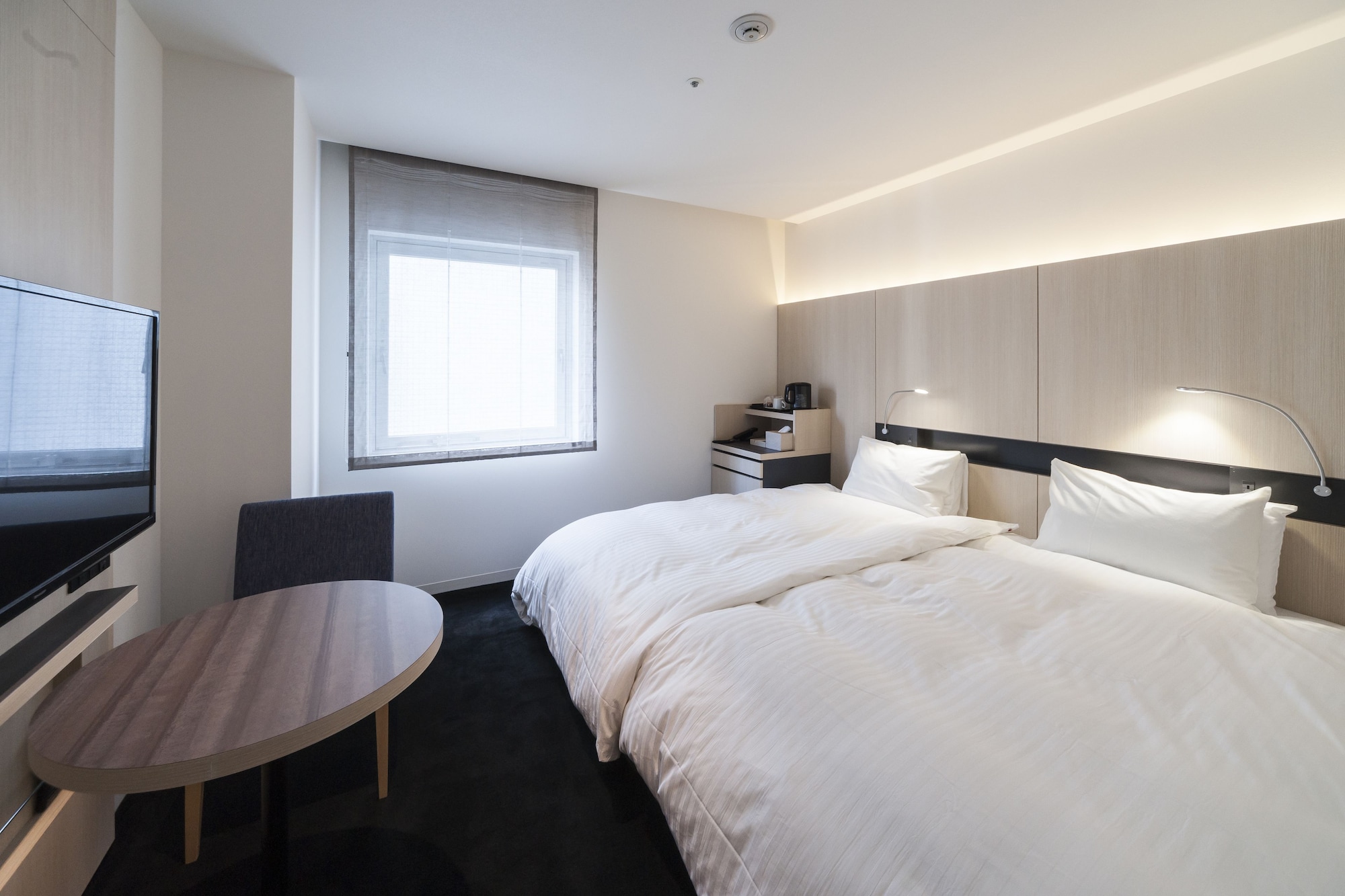 MODERATE, TWIN BEDS, EAST WING