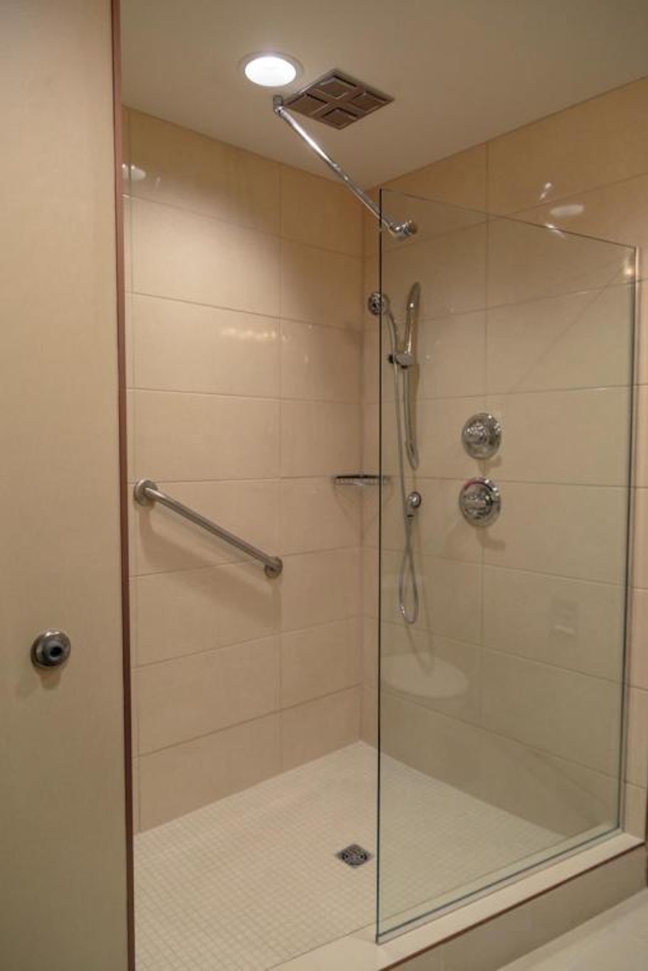 Jag Boutique Hotel 40/40
