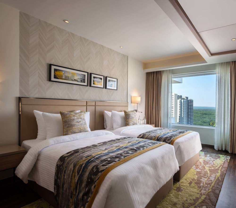 Royal Hometel Suites Dahisar Mumbai 6/43
