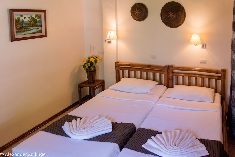Oasis Resort 32/66