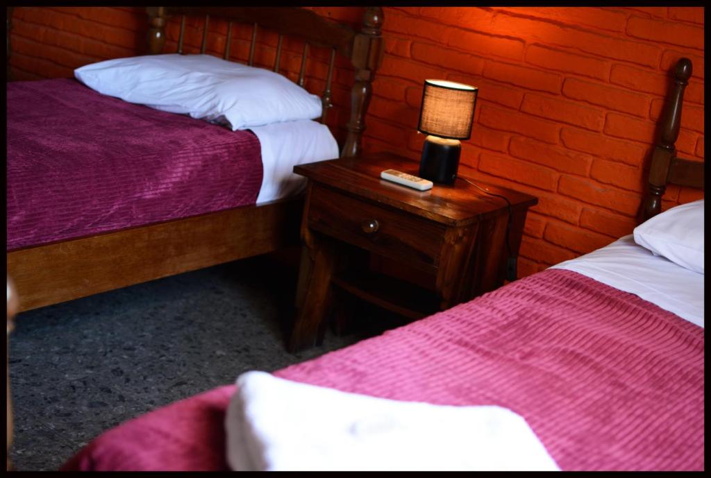Room, Twin Beds, Private Bathroom