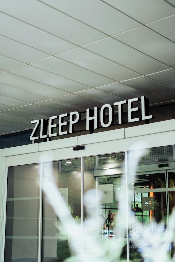 Zleep Madrid Airport 3/61