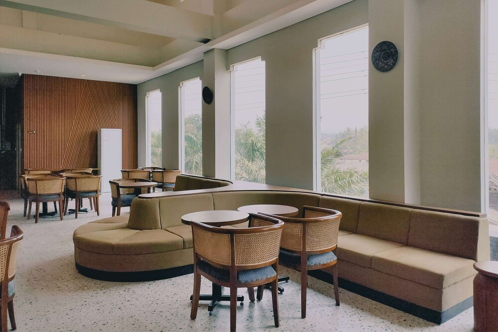 Ramada by Wyndham Yogyakarta 30/50