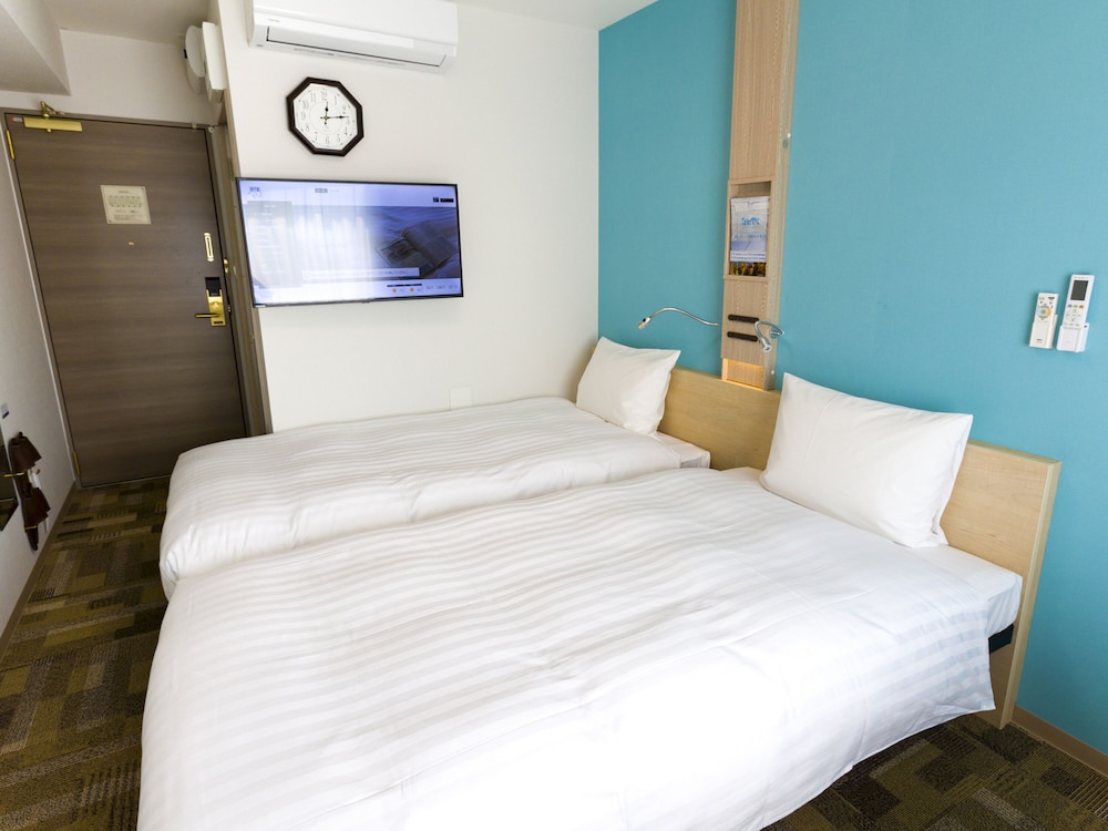 Hollywood, Twin Beds