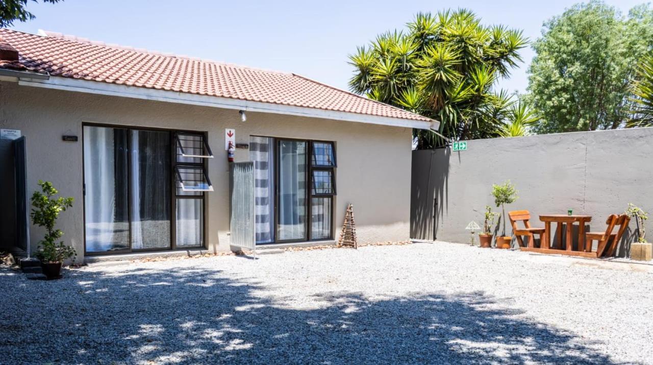 MyKhaya Air BnB 25/50