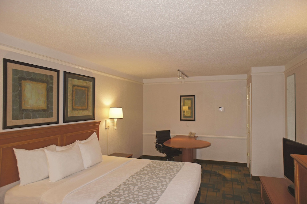 La Quinta Inn Pensacola 14/35