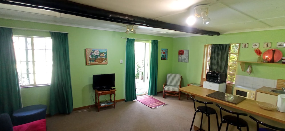 Millgate Cottage 33/49