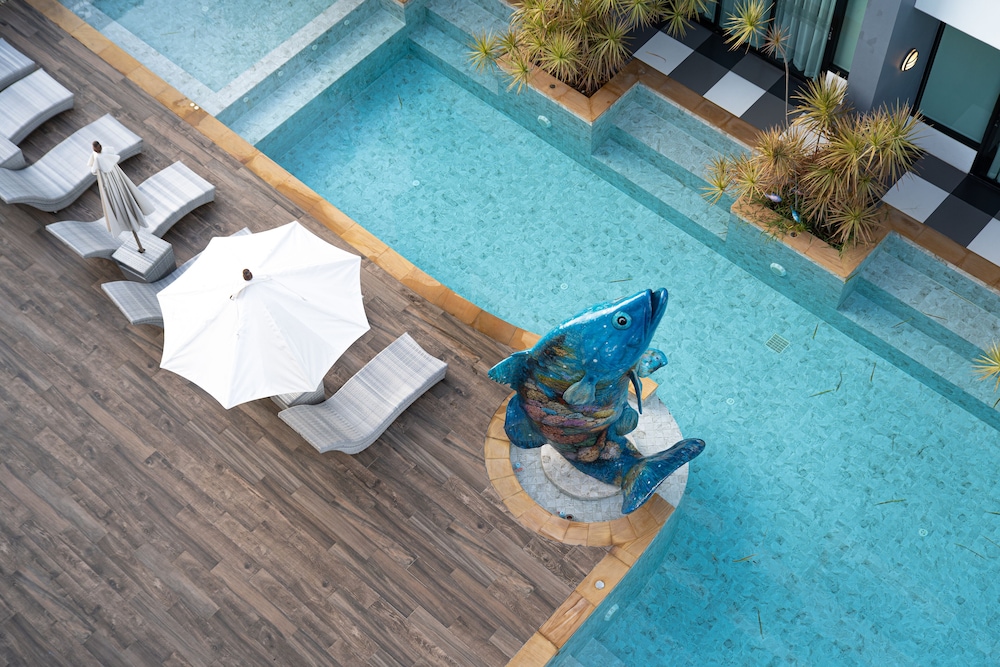 Krabi Seabass Hotel 80/85