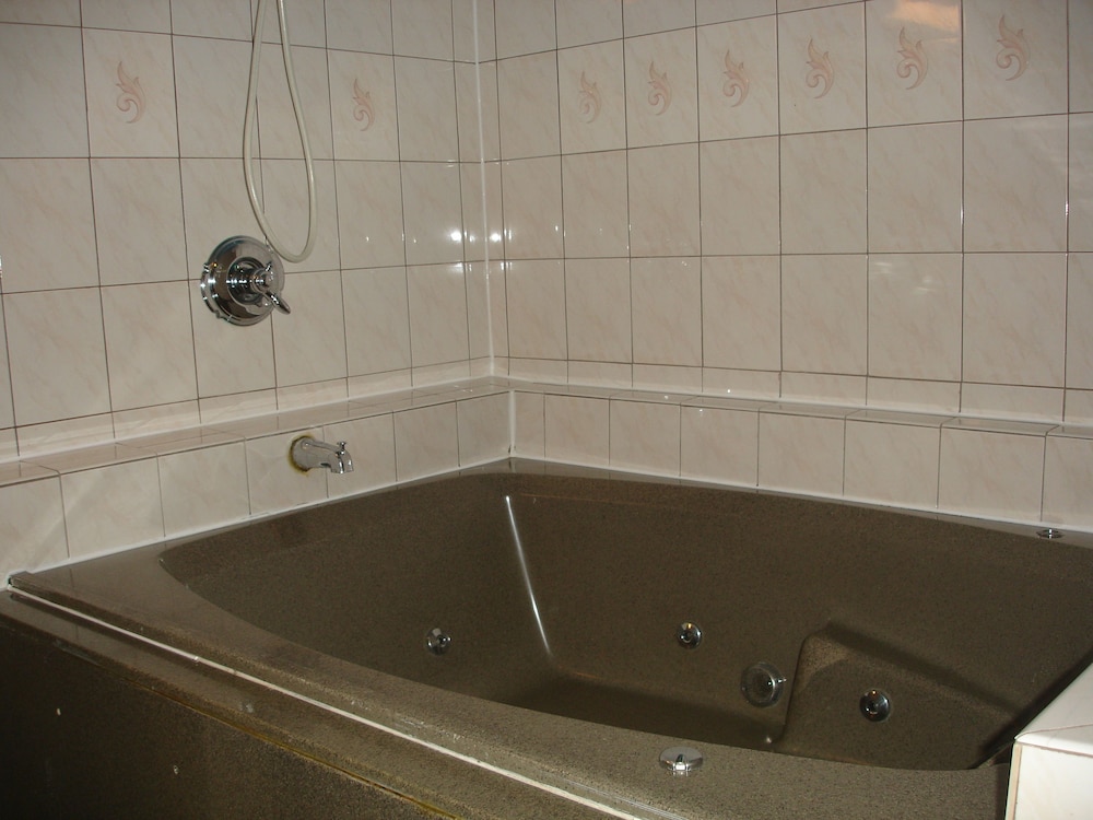 Rivera Motel 11/26