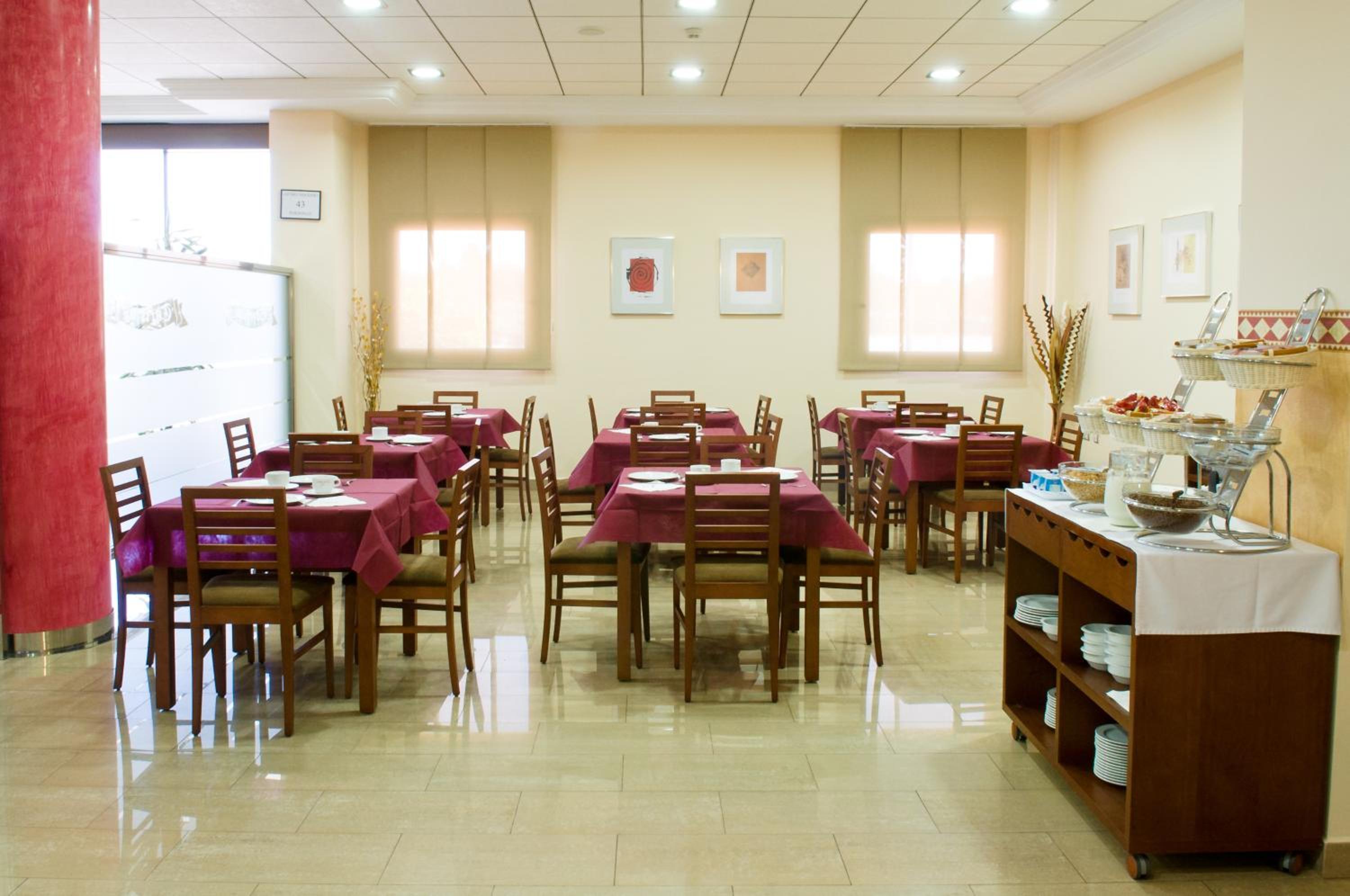 COMPLEJO HOSTELERO TORRIJOS 24/29