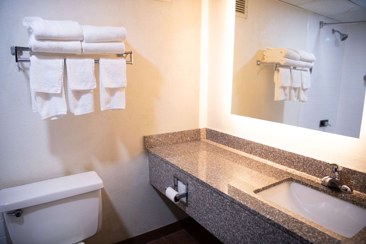 Quality Inn Somerset 28/29