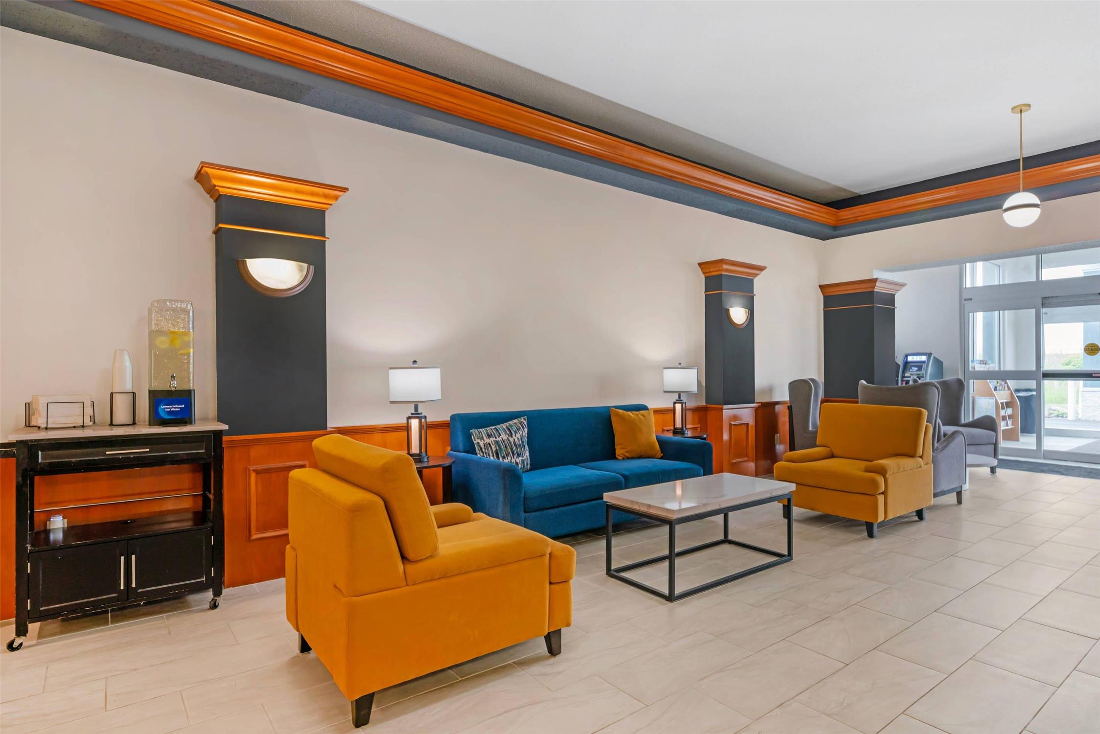 Comfort Inn & Suites Sheboygan I-43 9/13