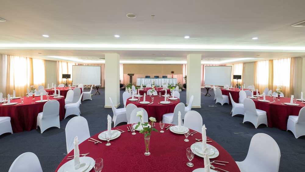 Sintesa Peninsula Hotel 47/60