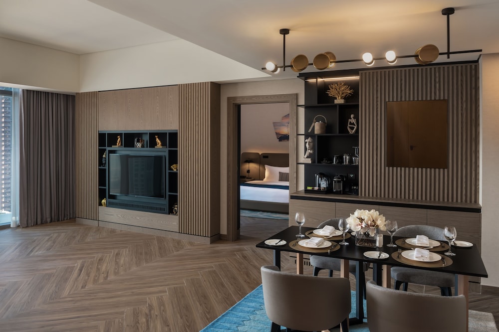 Paramount Hotel Midtown 44/50