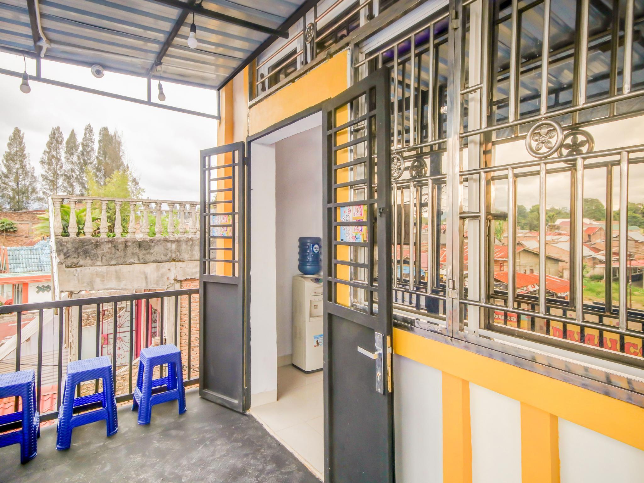 OYO 89995 Damai Guest House 14/15