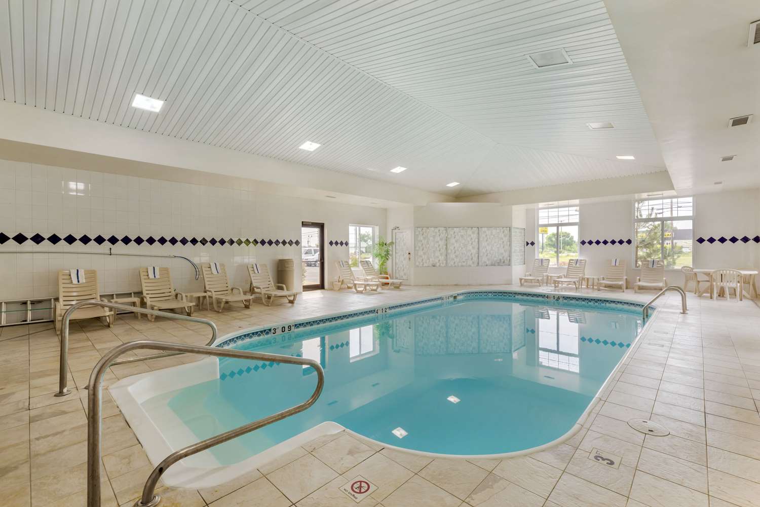 Quality Inn Huron OH 7/16
