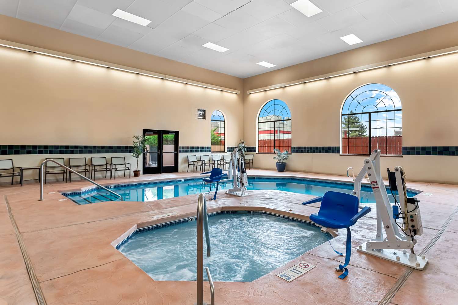 Best Western Moriarty Heritage Inn 15/30