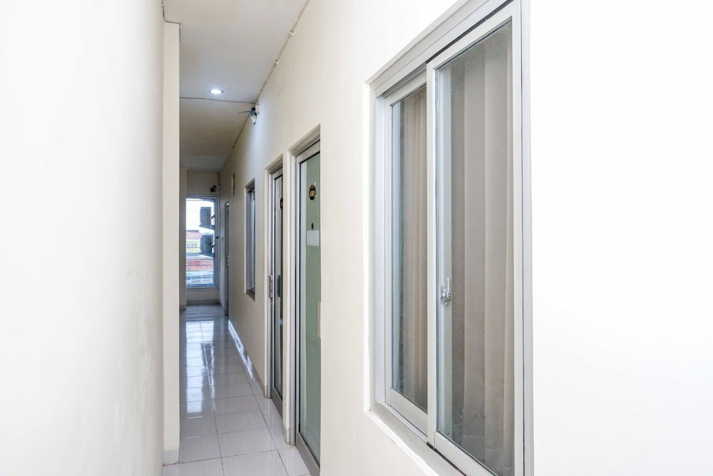 Urbanview Hotel Double Tree Purwokerto 1/25