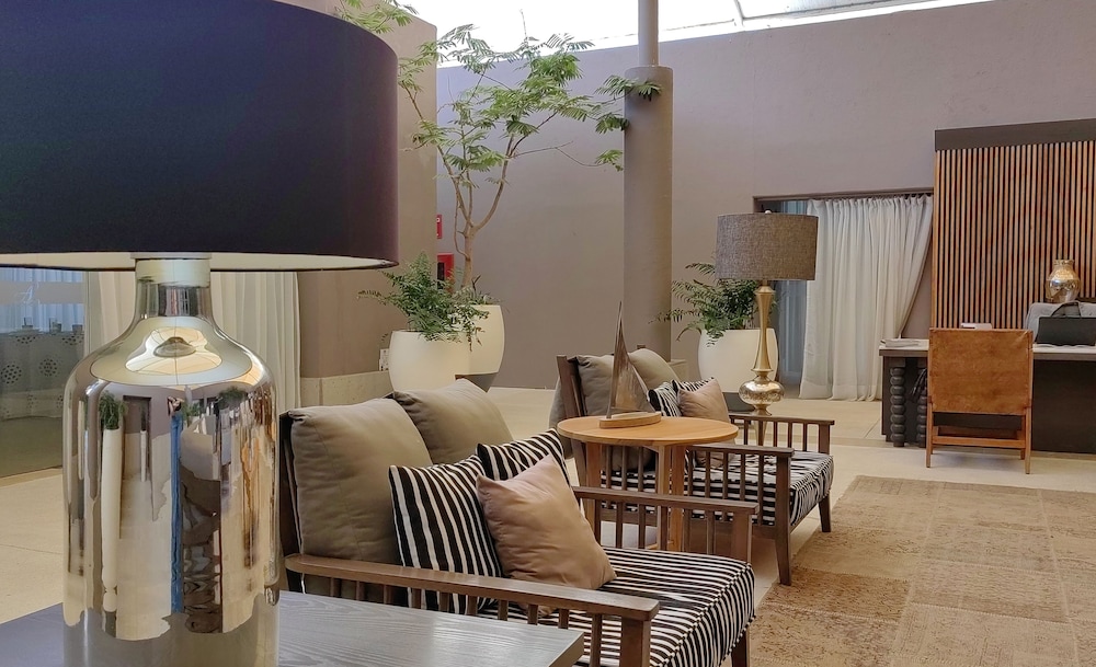 Alesia Hotel 33/52