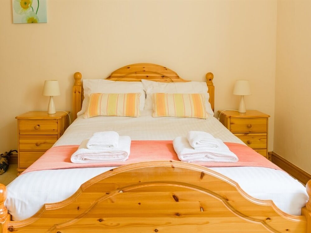 Degembris Cottages 14/24