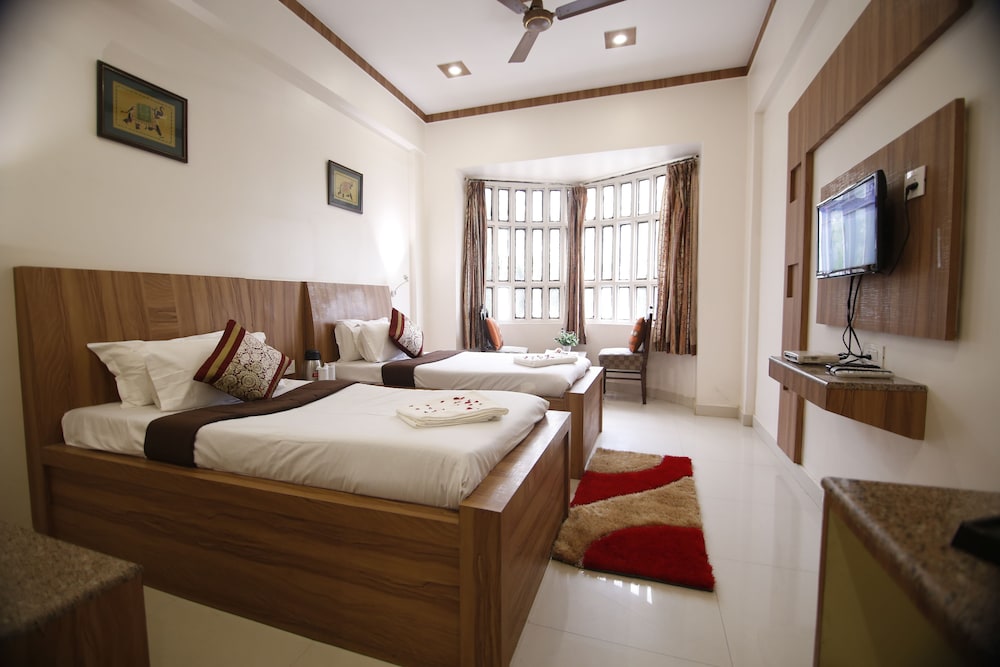 HOTEL SHEETAL REGENCY 16/41