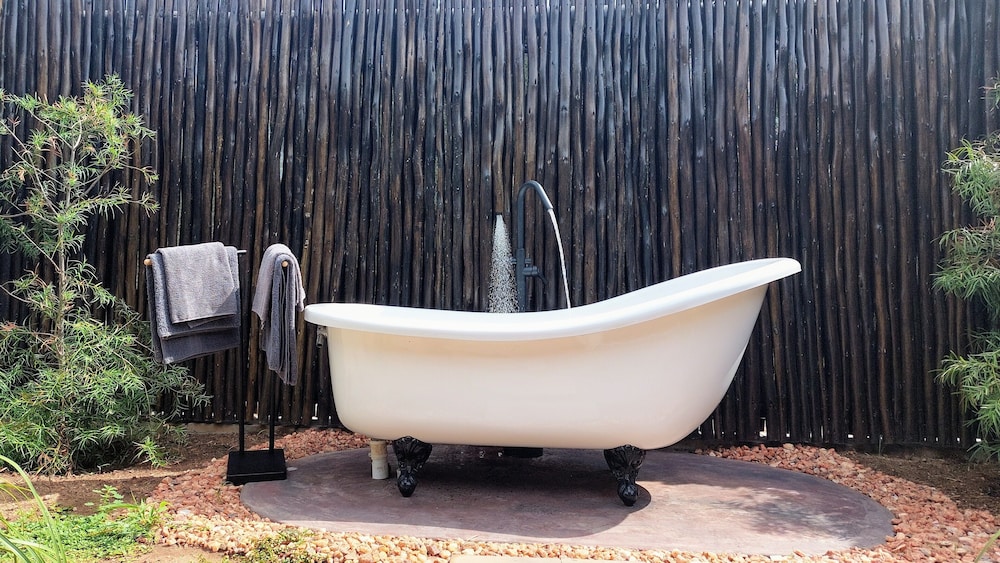 The Baobab Bush Lodge 28/50