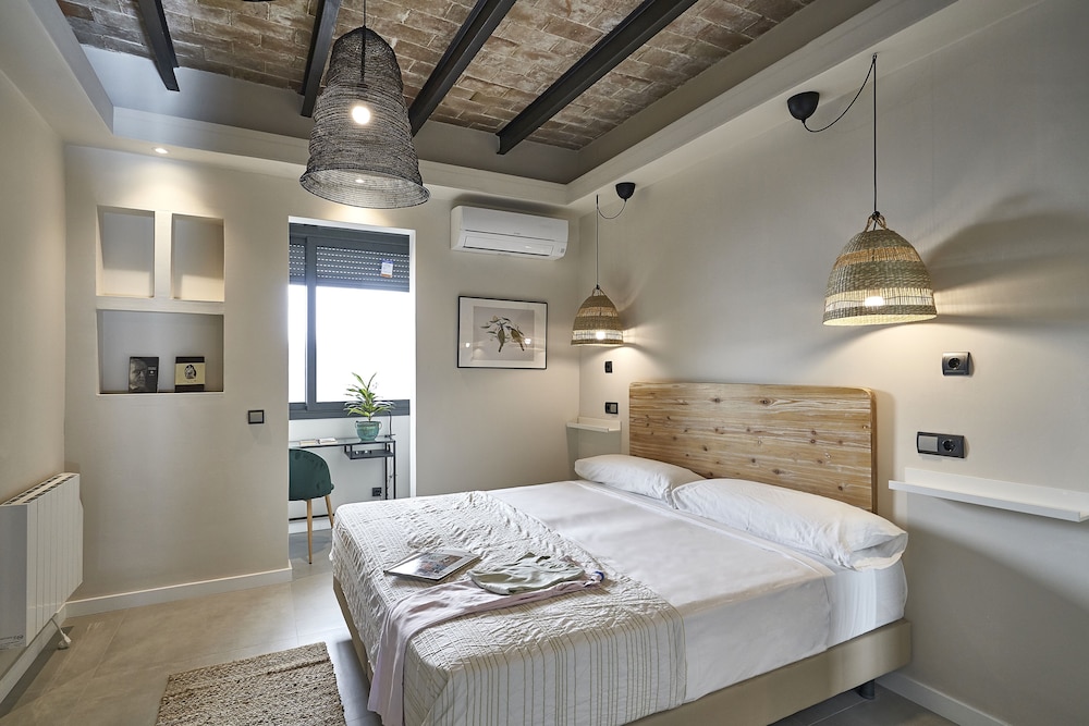 DELUXE, APARTMENT