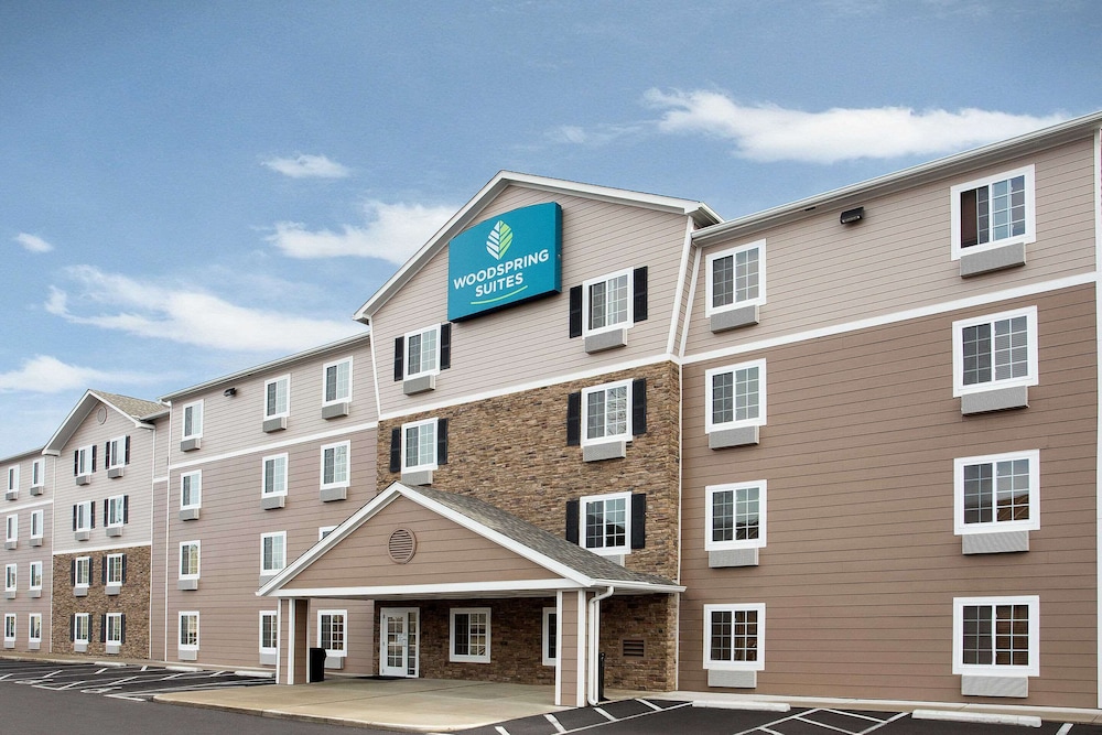 WoodSpring Suites Columbus North I-270 2/32