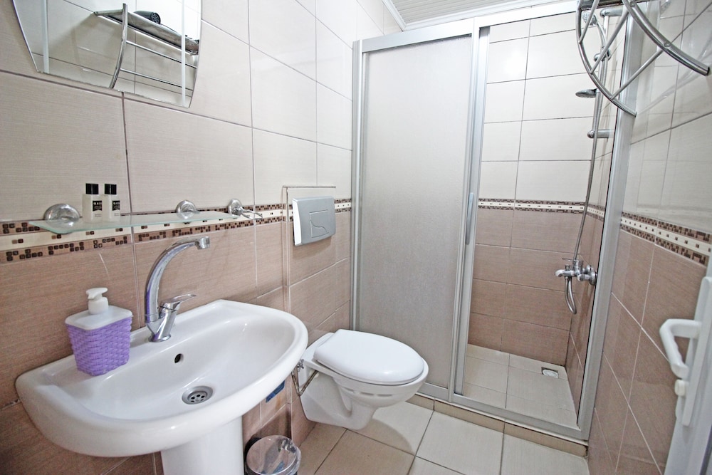 Hambarli Otel 44/49