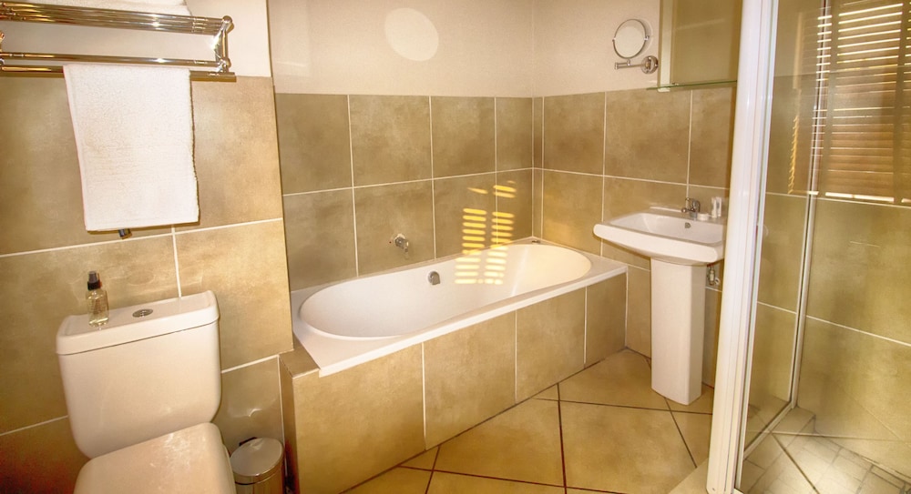Lakeview Boutique Hotel Conference Centre 7/52