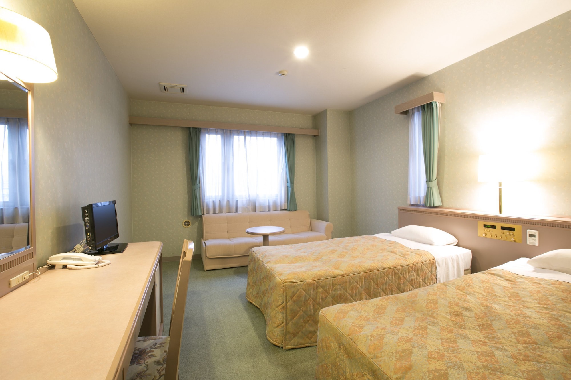 ROOM, TWIN BEDS, ANNEX