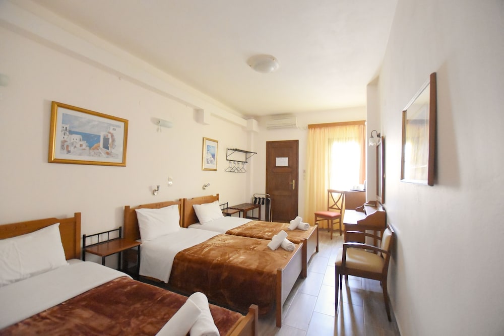 Rodakas Hotel 16/50