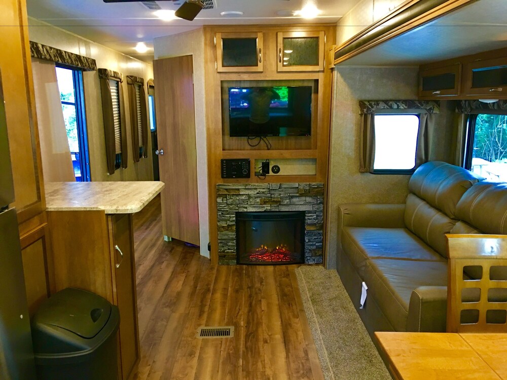 Enduro Rv Citrus Valley Resort 45/73
