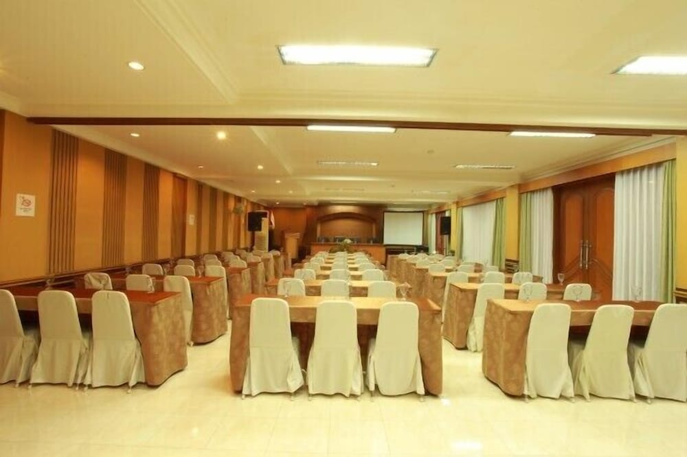 Hotel Filadelfia 14/15