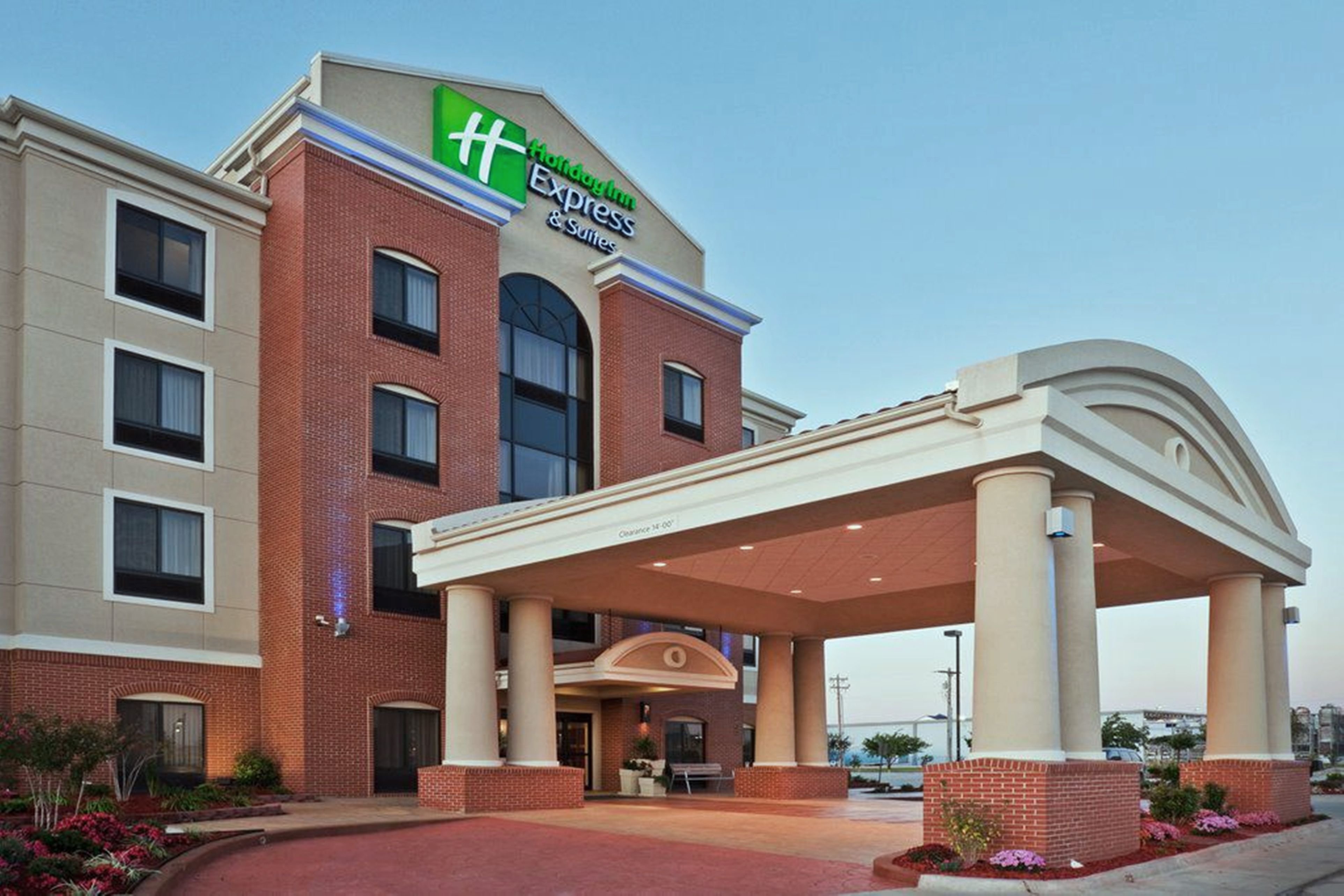 Holiday Inn Express Suites Greensburg 9/58