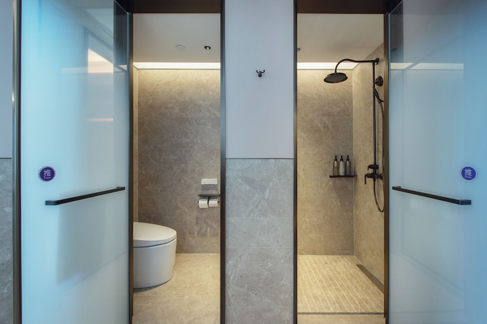 Mercure Xiamen Science City 40/44