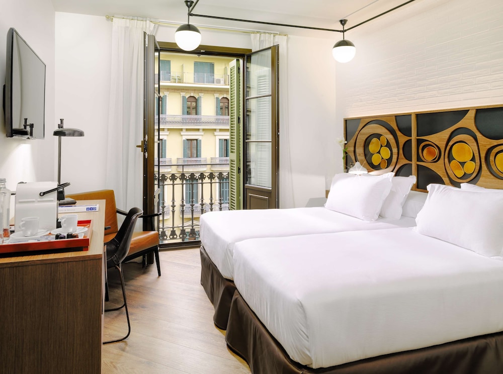 ROOM, DOUBLE BED, CITY VIEW, BALCONY