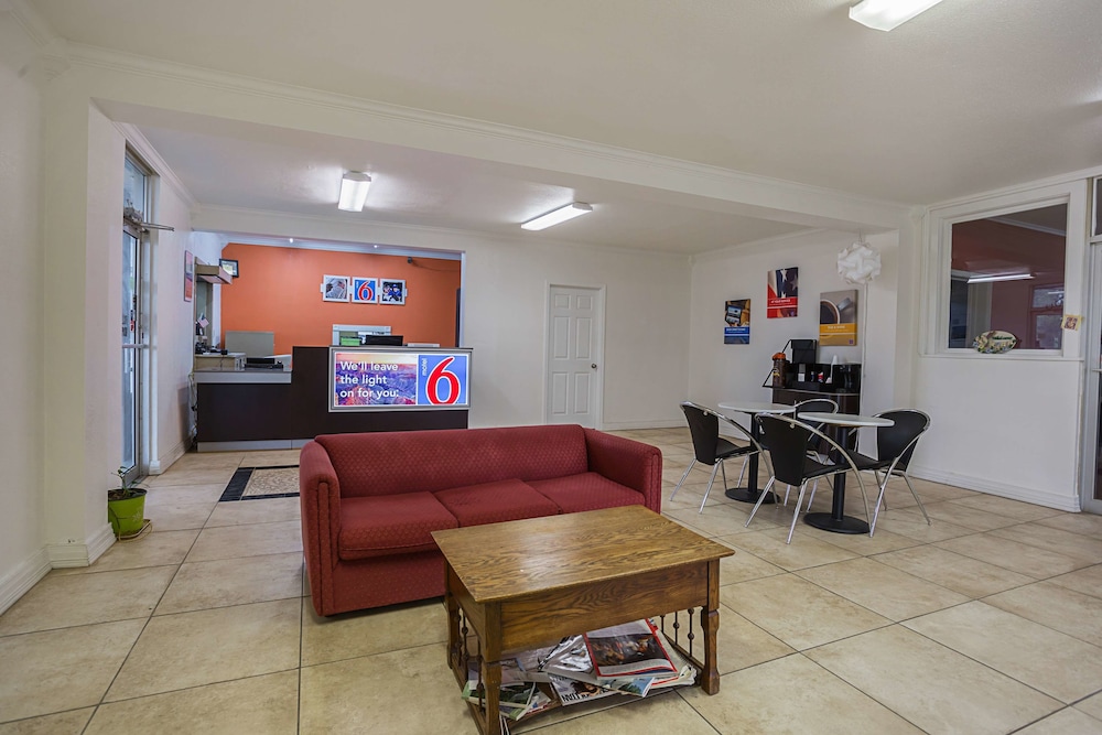 Motel6 Brinkley, AR 42/59