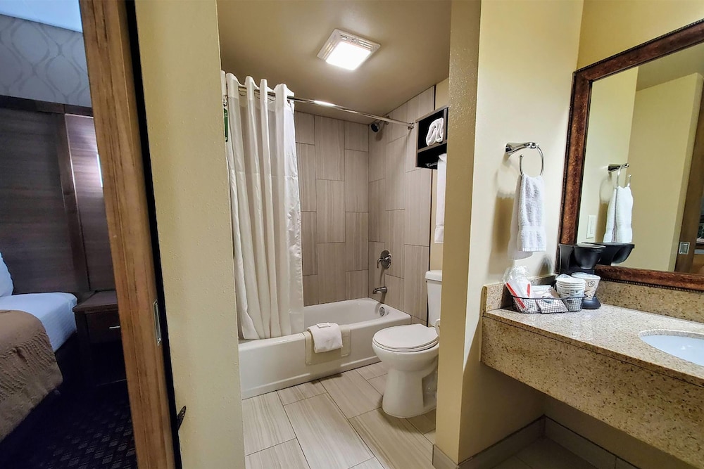 AmericInn by Wyndham Watertown 49/50