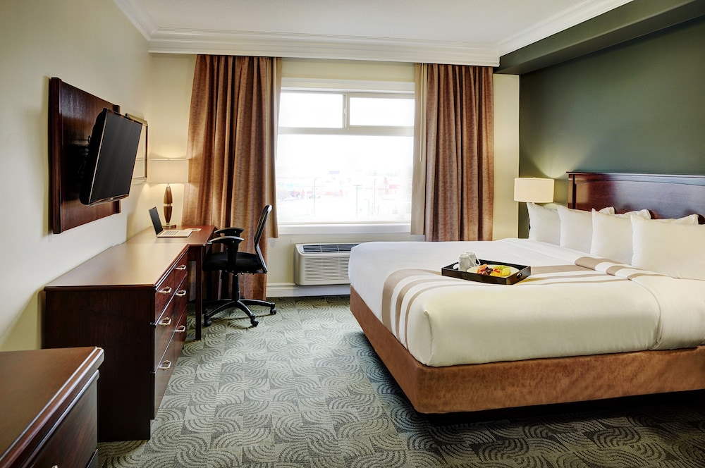 STANDARD, KING BED