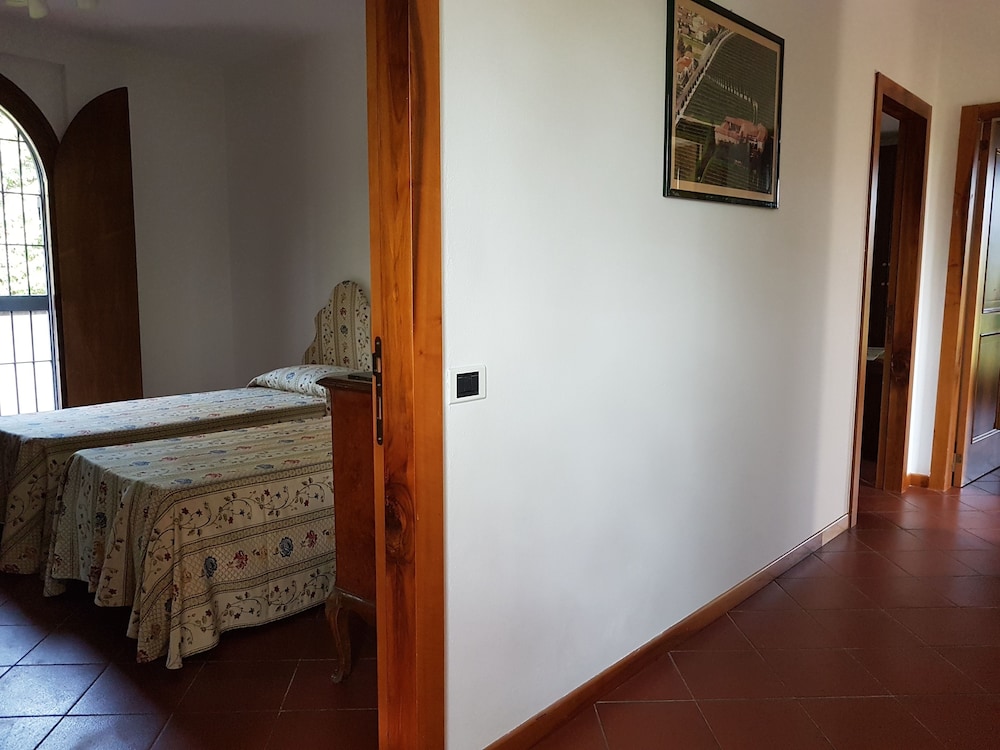 Podere Castel Merlo Resort 6/34