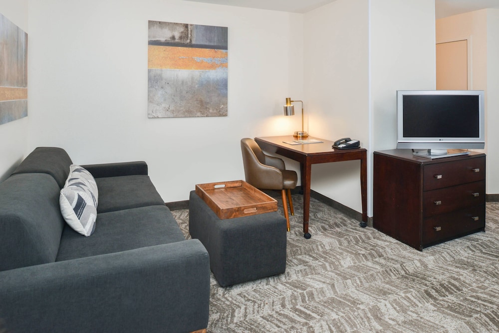 SpringHill Suites Lancaster Palmdale 19/34